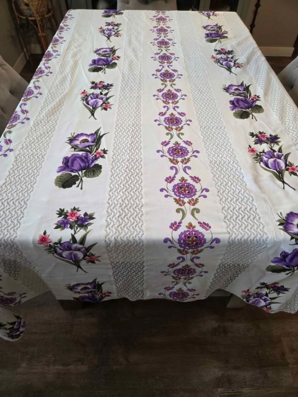 Vintage tablecoth purple florals